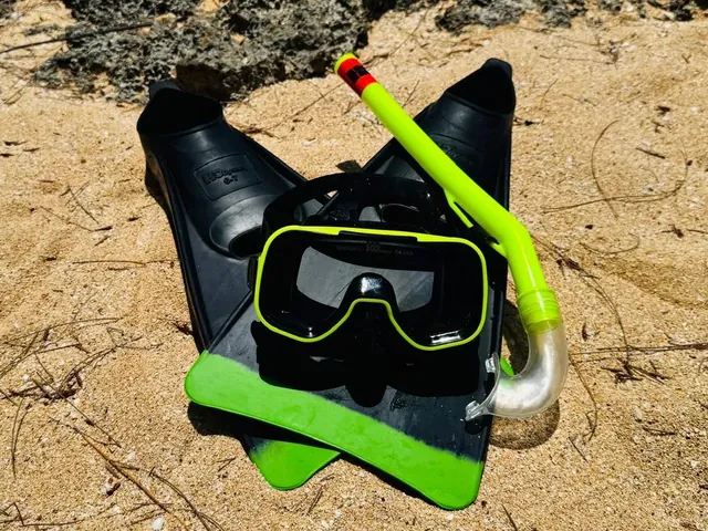 Kids Snorkel Gear Set (Ages: 3 to 6)